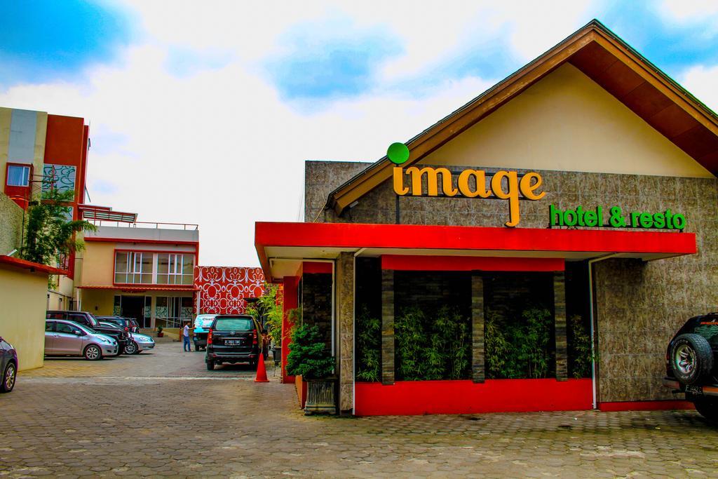 Image Hotel And Resto 반둥 외부 사진